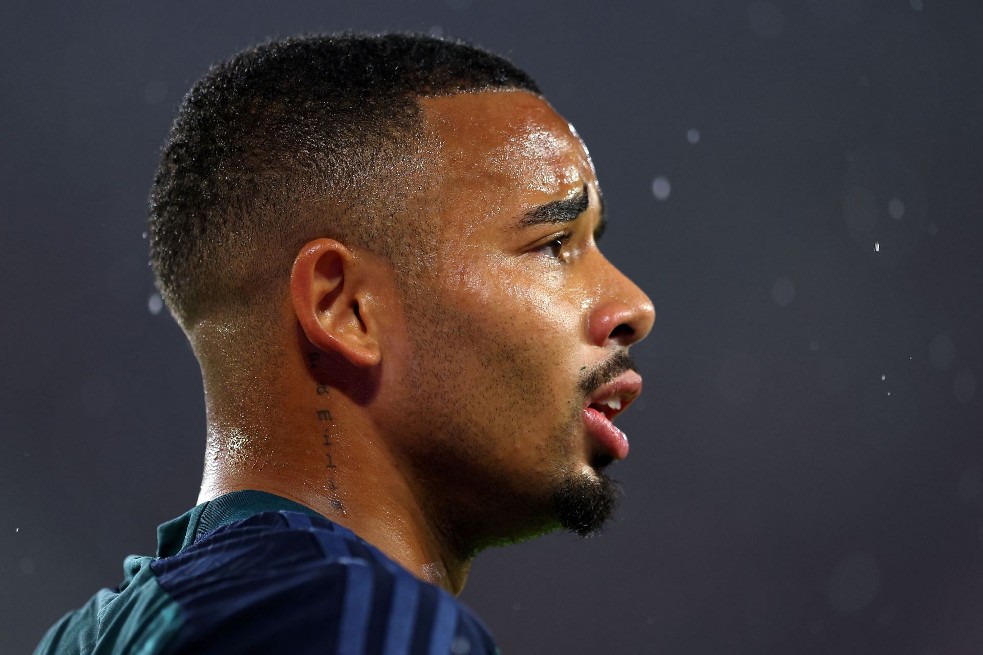 Gabriel Jesus picked up a knock against Sevilla.